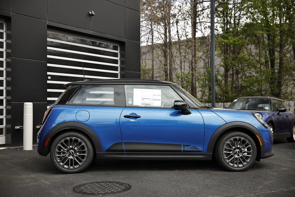 New 2026 MINI Cooper 2-Door Hardtop FWD image 3