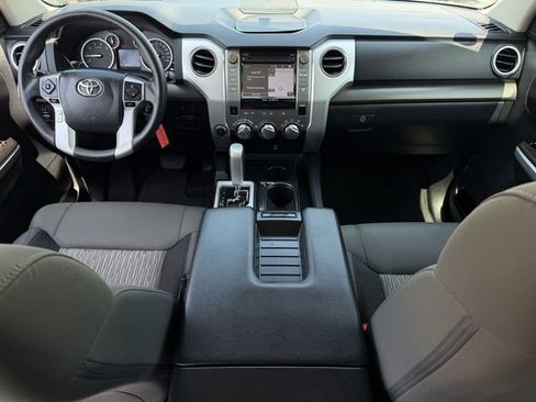 Used 2017 Toyota Tundra SR5 w/ SR5 Upgrade Package AWD/4WD image 10