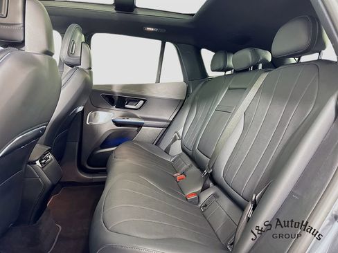 Used 2024 Mercedes-Benz EQE 350+ SUV image 28