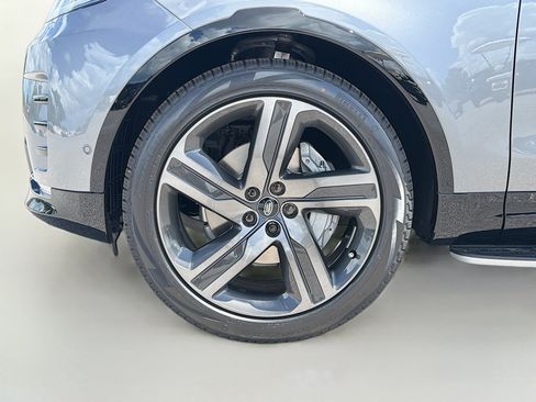 New 2026 Land Rover Discovery Dynamic SE AWD/4WD image 43