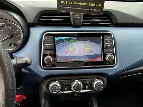 Used 2025 Nissan Versa SV FWD image 15