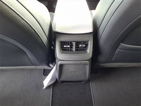 New 2026 Chevrolet Equinox EV LT image 16