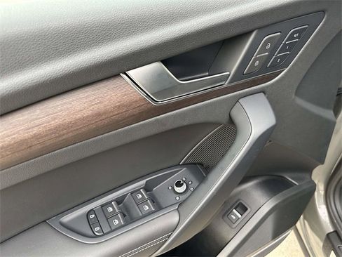 Used 2023 Audi Q5 2.0T Premium Plus w/ Premium Plus Package image 21