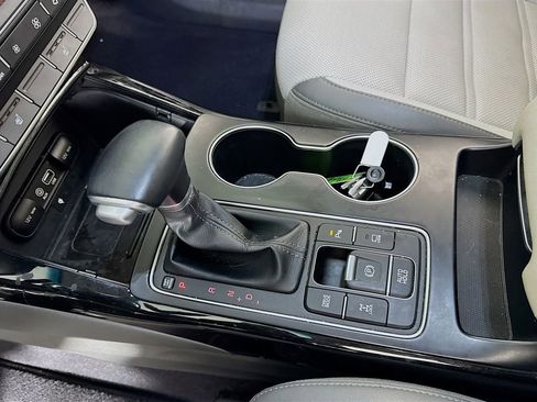 Used 2020 Kia Sorento SX image 24