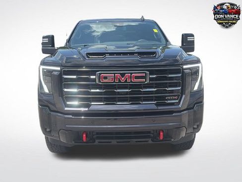 Used 2026 GMC Sierra 2500 AT4 AWD/4WD image 8
