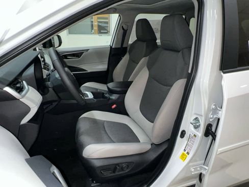 New 2025 Toyota RAV4 XLE w/ Convenience Package image 14