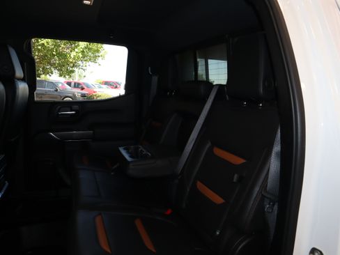 Used 2019 GMC Sierra 1500 AT4 w/ AT4 Premium Package AWD/4WD image 37
