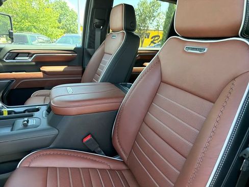 New 2026 GMC Sierra 2500 Denali Ultimate AWD/4WD image 19