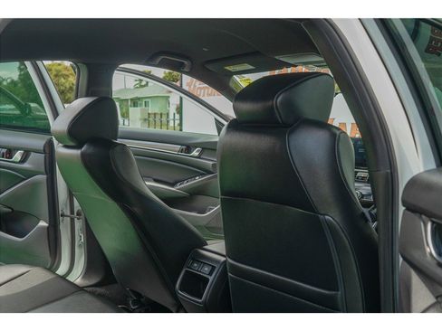 Used 2022 Honda Accord Sport image 40