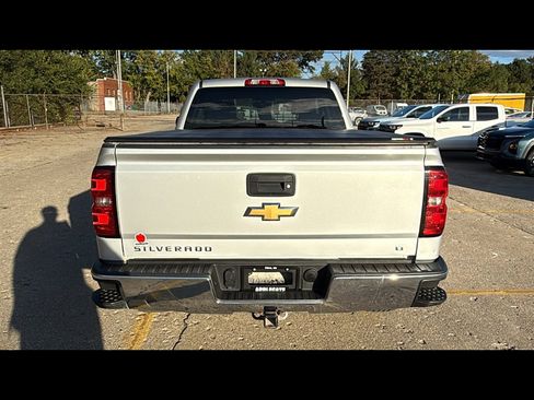 Used 2018 Chevrolet Silverado 1500 LT image 29