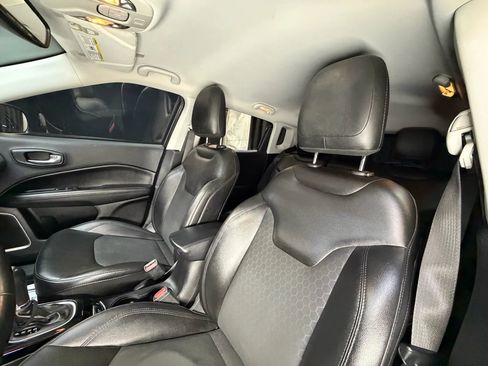 Used 2019 Jeep Compass Latitude image 15