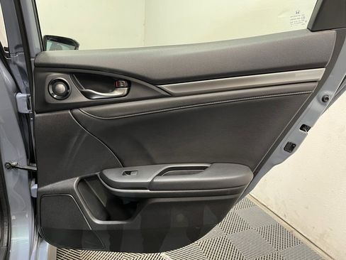 Used 2018 Honda Civic Sport Touring image 18