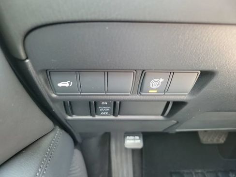 Used 2022 Nissan Armada SL w/ Midnight Edition Package RWD image 24