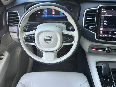 Used 2023 Volvo XC90 B6 Plus w/ Protection Package Premier AWD/4WD image 18