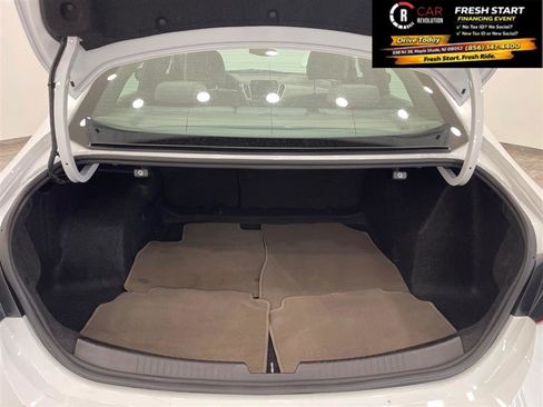 Used 2022 Chevrolet Malibu LT FWD image 38