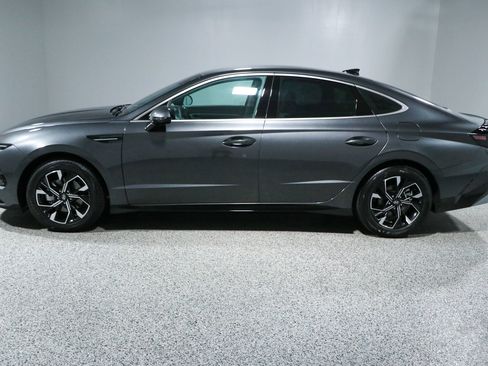 Used 2025 Hyundai Sonata SEL FWD image 10