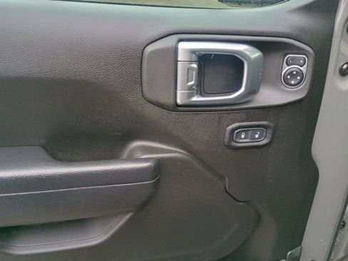 Used 2023 Jeep Wrangler Unlimited Sport AWD/4WD image 23
