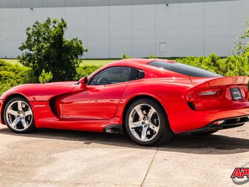 Used 2013 SRT Viper SRT-10 RWD image 3