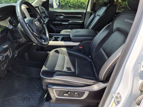 Used 2022 RAM 1500 Laramie AWD/4WD image 15