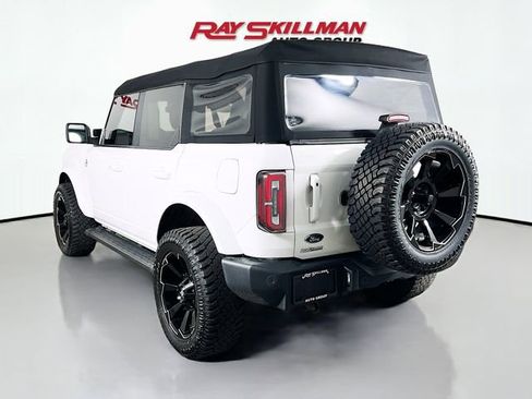 Used 2023 Ford Bronco Outer Banks image 5