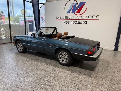 Used 1988 Alfa Romeo Spider Veloce RWD image 4