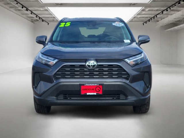 Used 2025 Toyota RAV4 XLE AWD/4WD image 8