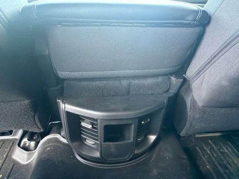 Used 2024 RAM 3500 Tradesman w/ Chrome Appearance Group AWD/4WD image 15