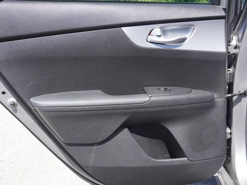 Used 2023 Kia Forte LXS FWD image 15