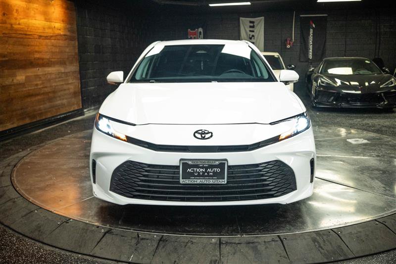 Used 2026 Toyota Camry LE FWD image 4
