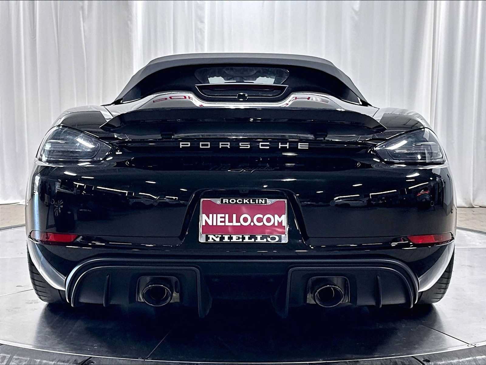 Used 2022 Porsche 718 Boxster Spyder RWD image 9