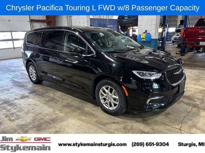 Used 2024 Chrysler Pacifica Touring-L