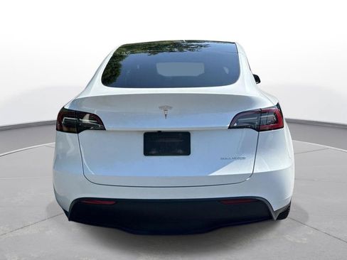 Used 2023 Tesla Model Y Long Range AWD/4WD image 7