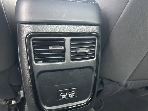 Used 2023 Dodge Charger SXT w/ Blacktop Package image 28