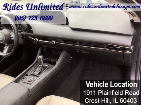 Used 2021 MAZDA MAZDA3 s AWD/4WD image 24