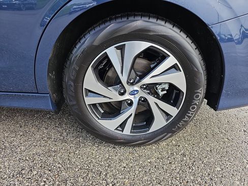 Certified 2025 Subaru Legacy Premium AWD/4WD image 36
