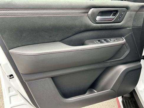 New 2026 Nissan Armada NISMO AWD/4WD image 17