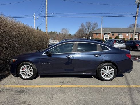 Used 2016 Chevrolet Malibu LT FWD image 2