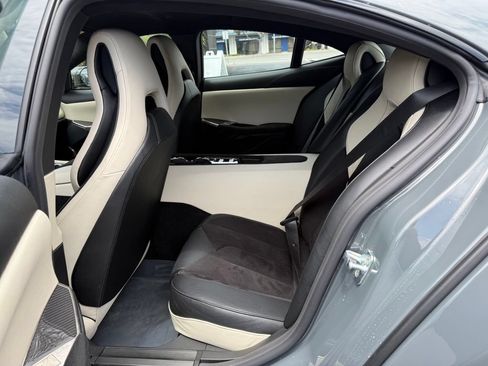 New 2025 Karma Revero Luxury RWD image 12