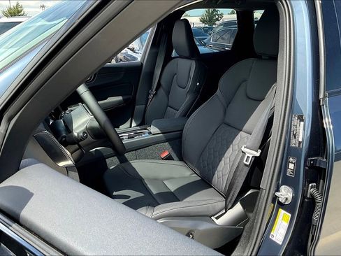 New 2026 Volvo XC60 B5 Plus w/ Climate Package image 22
