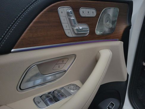 Certified 2026 Mercedes-Benz GLS 580 4MATIC image 16