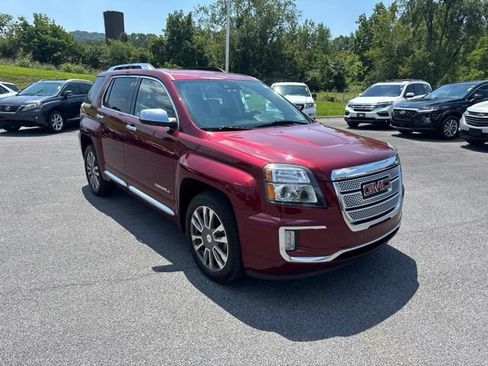 Used 2017 GMC Terrain Denali FWD image 2