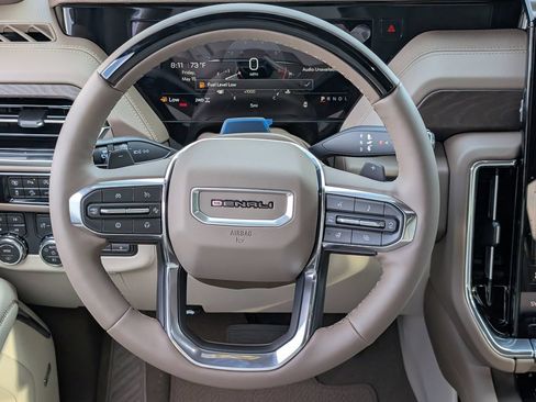 New 2026 GMC Yukon XL Denali w/ Denali Reserve Package AWD/4WD image 10