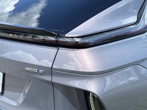 Certified 2024 Cadillac Lyriq Luxury RWD image 8