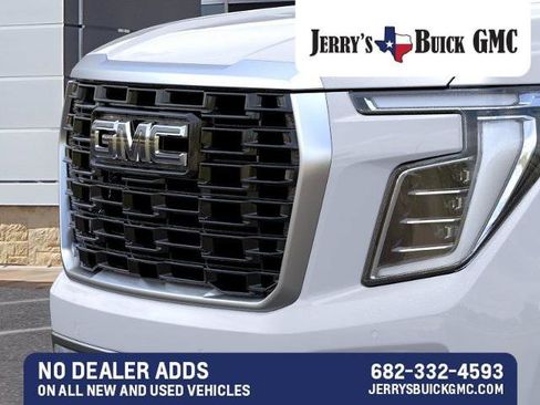 New 2026 GMC Yukon Denali w/ Denali Reserve Package AWD/4WD image 13