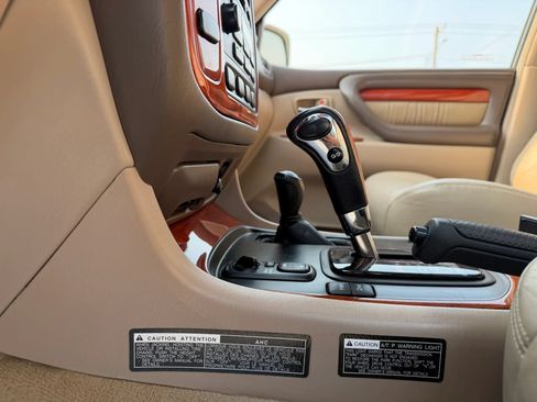 Used 2000 Lexus LX 470 4WD image 11