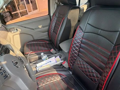 Used 2019 Nissan Frontier SV RWD image 5