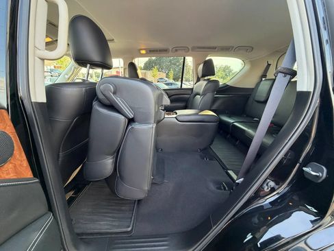 Used 2018 INFINITI QX80 4WD w/ Driver Assistance Package image 19