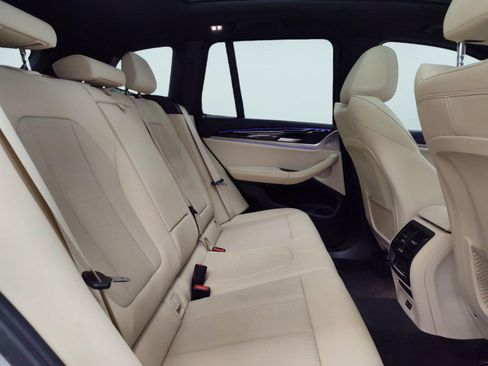 Used 2025 BMW 330i xDrive Sedan w/ M Sport Package image 25