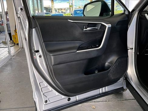 Certified 2022 Toyota RAV4 XLE image 20