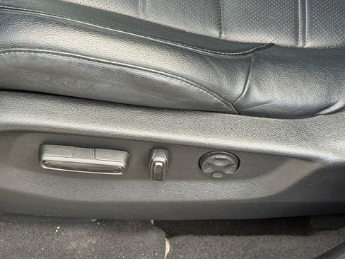 Used 2017 Honda CR-V EX-L image 18